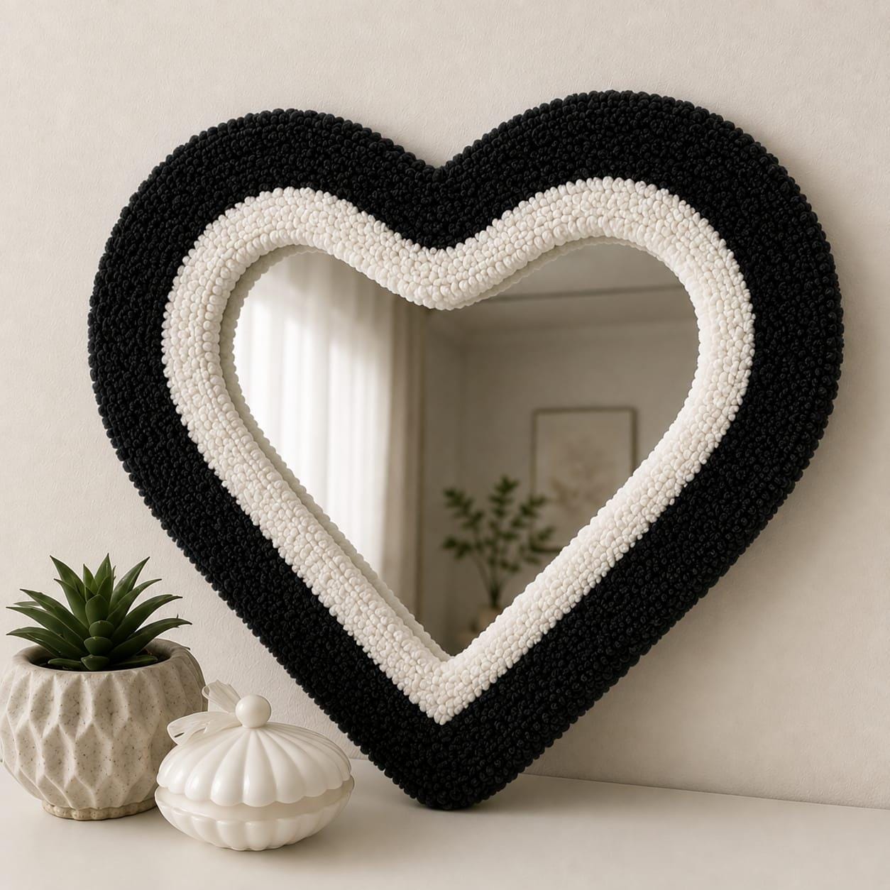 Black Heart Tufted Mirror, Handmade Heart Wall Mirror, Funky Punch Needle Mirror, Cute Bedroom Decor, Dopamine Wall Decor, Unique Gift